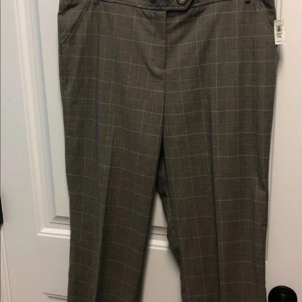 Harold's Capri Pants Size 14 Brown Plaid D2-1322